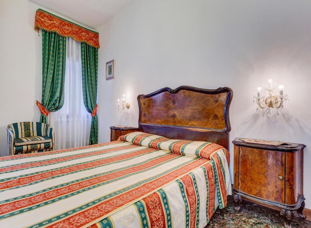 Ca' Derai Apartment Venice Room photo